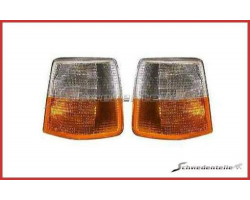 Blinker links + rechts Front / Blinker-Satz / Blinkleuchten vorne VOLVO 700 740 1990-1992, Lieferumfang: Ohne Leuchtmittel, ohne Lampenträger